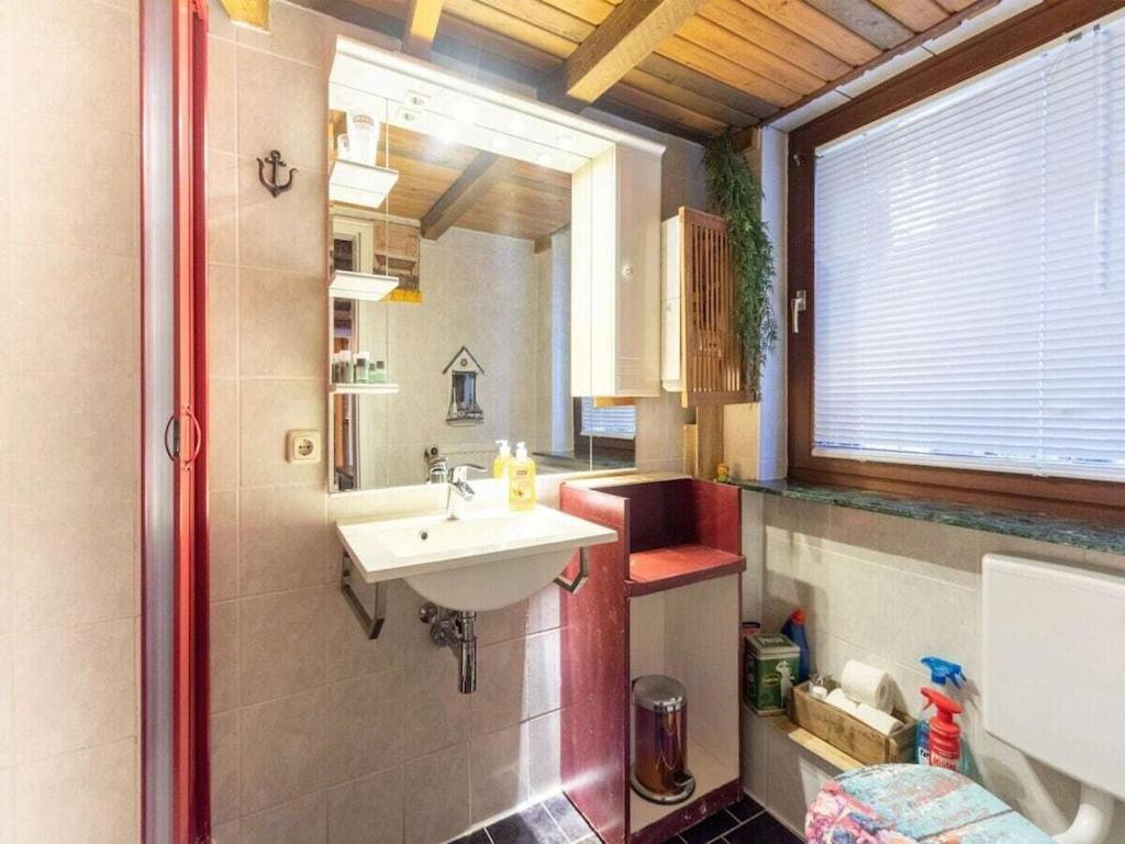 With 2 Bedrooms *